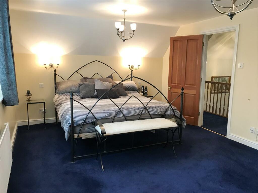 Bed 1a.JPG