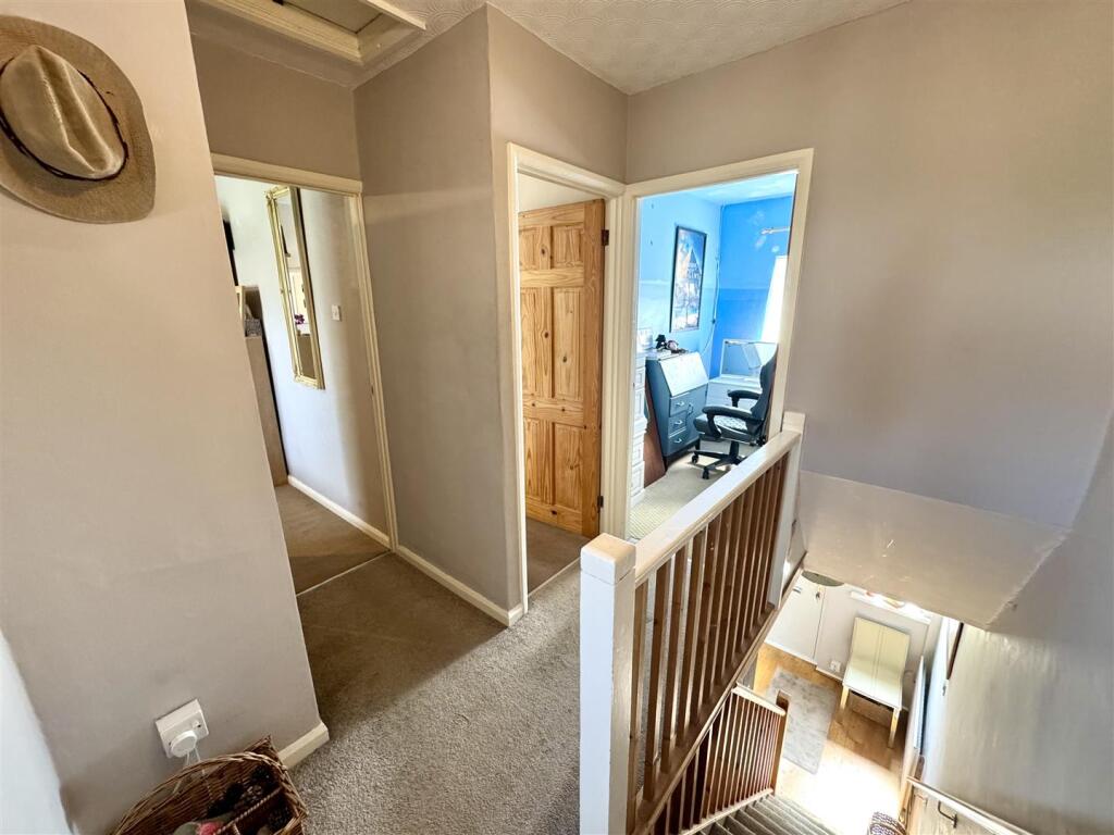 FIRST FLOOR STAIRS AND LANDING