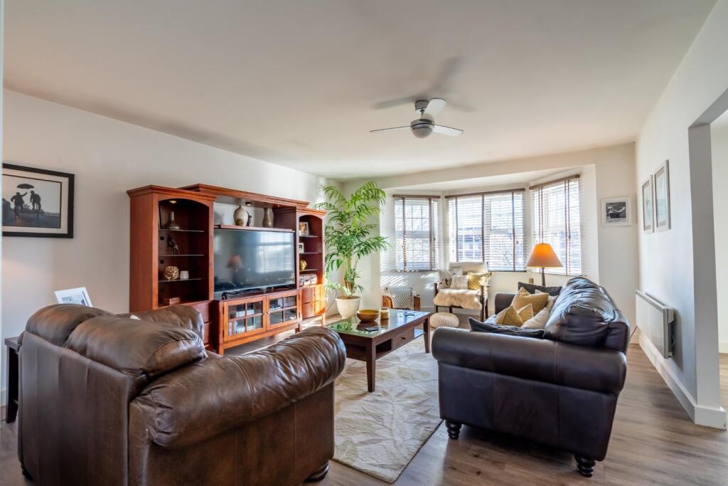 4 waterside gardens-2.jpg