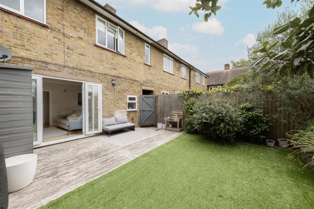 Elmshaw road, SW15 Hi-9.jpg