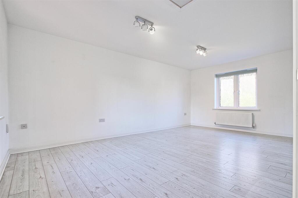 Bedroom 2 - 1.jpg