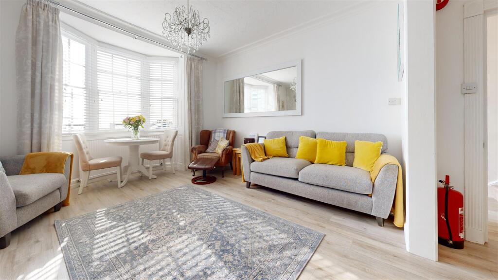 Living-Room (26).jpg