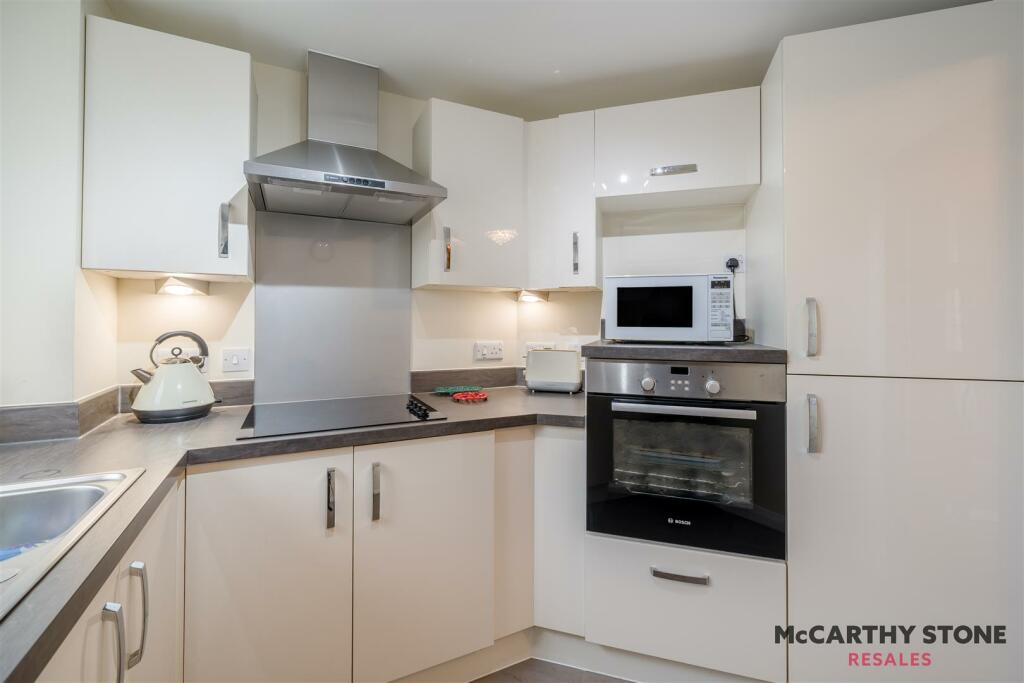 8622961-interior08.jpg