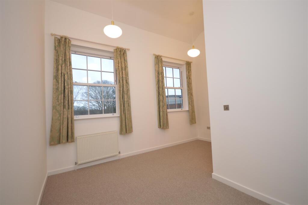 Bedroom 2.jpg