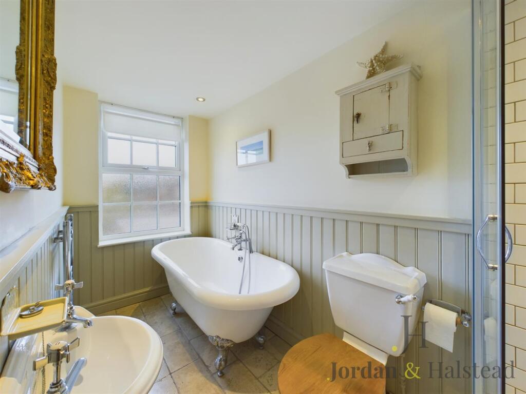 CAM01389G0-PR0097-ST