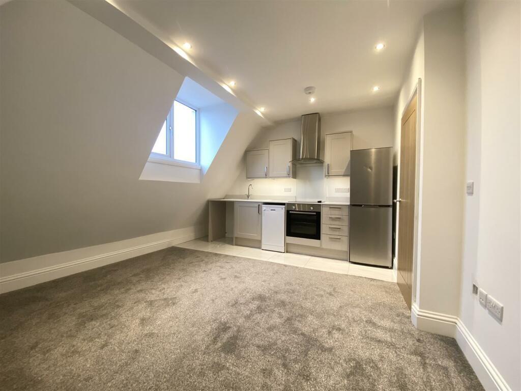 175919_33265094_I...