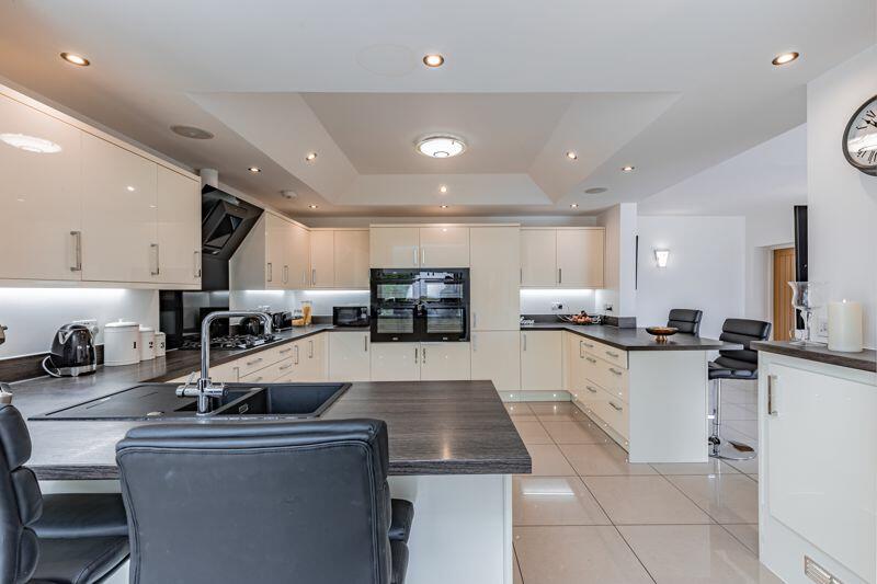 Open Plan Kitchen 