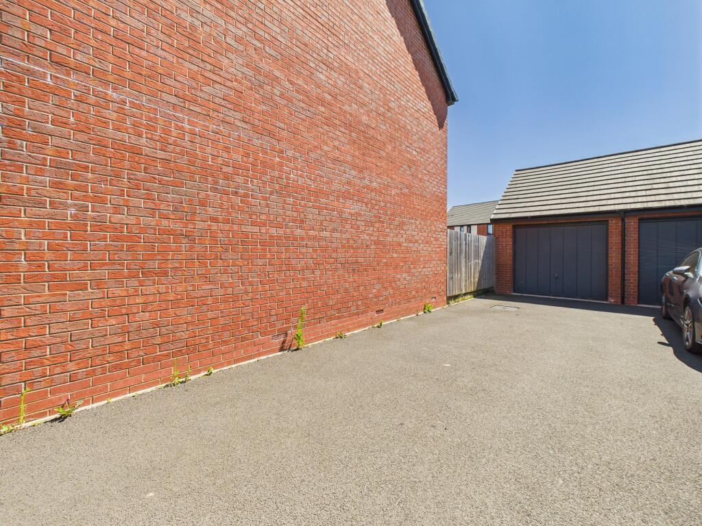 Driveway &amp; Garage