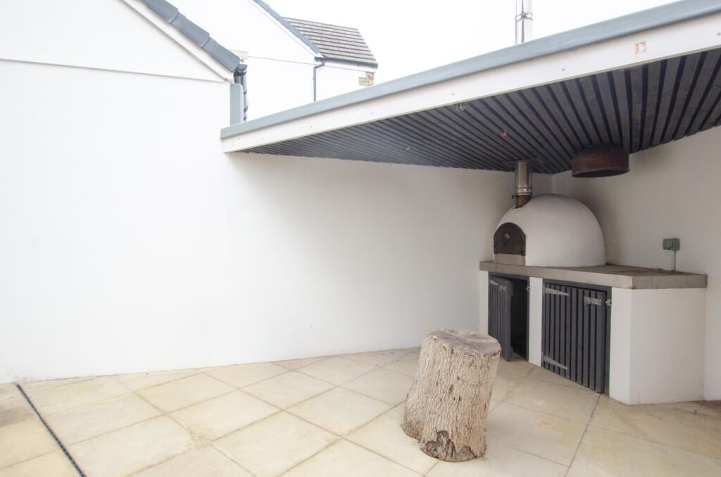  70 Du Maurier Drive TPS Bodmin 01208 74182-16