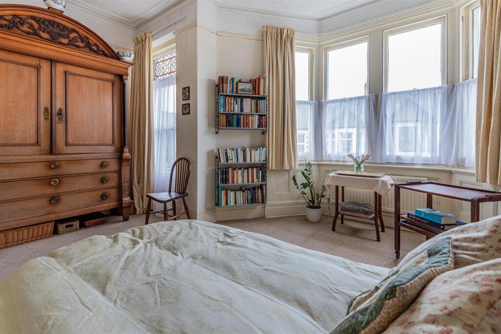 Pen Y Wain Road 6-3.jpg