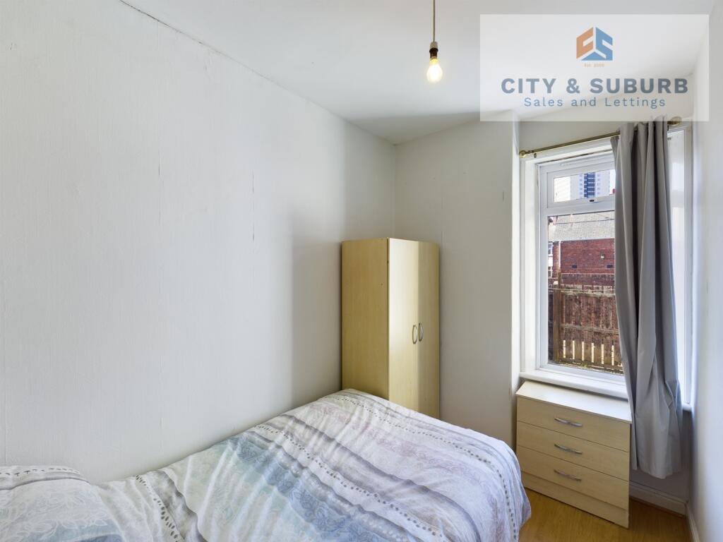 CAM00683P1-PR0108-STILL08