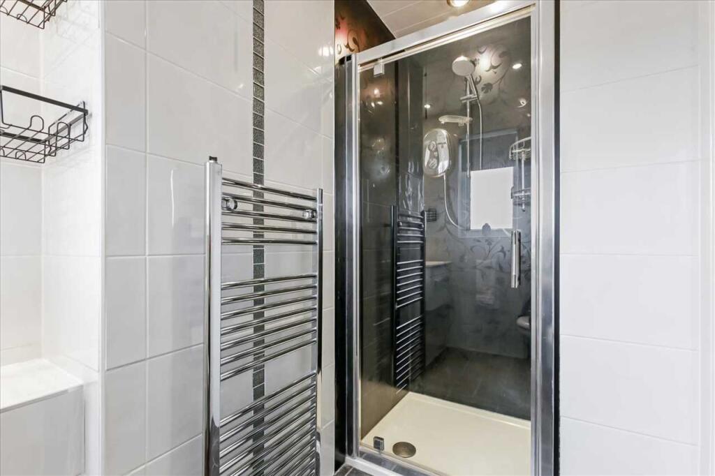 En-Suite (2)