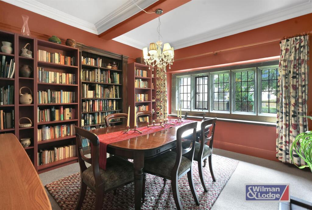 Four Double Bed Character Property in Steeton (21)