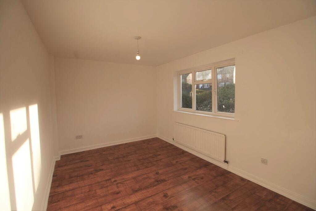 4B3AAF30-B9CC-40E8-8