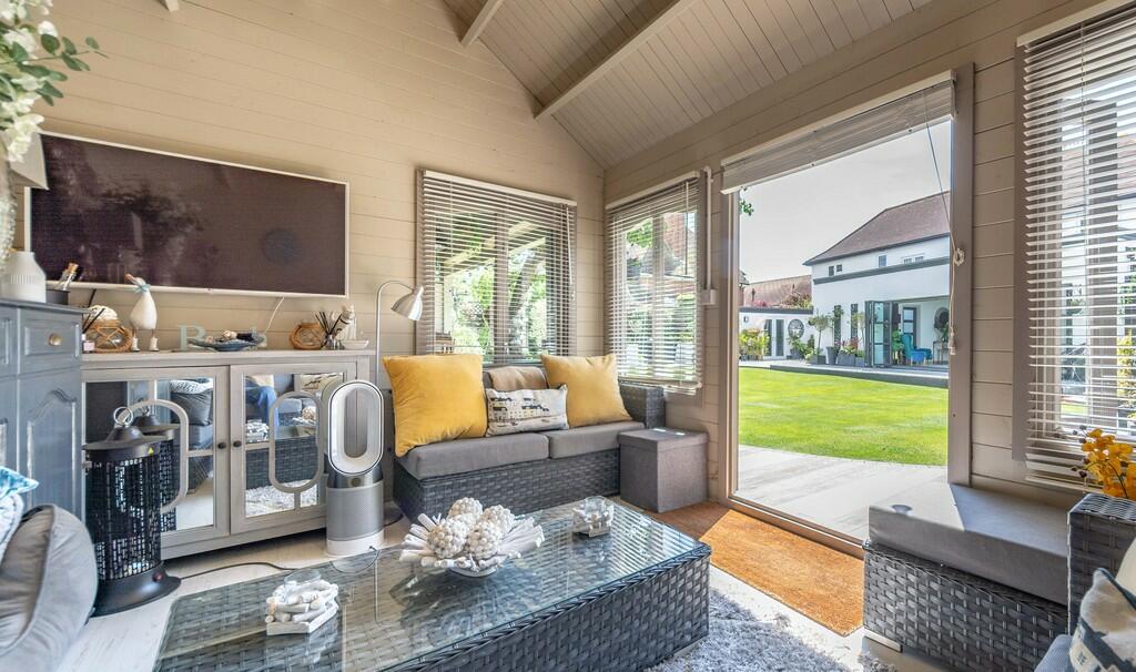 Summer house