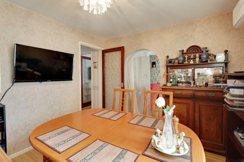 Dining Room.jpg