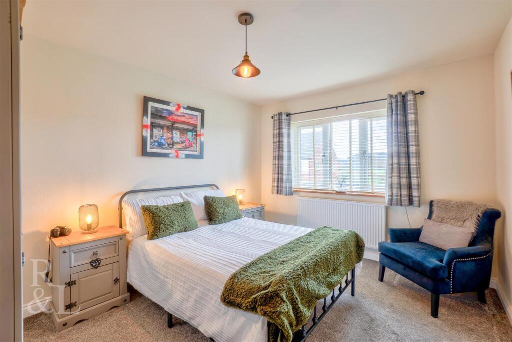 20 Ragley Close (26).jpg