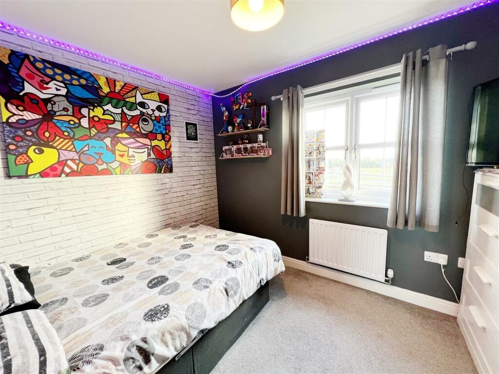 Bedroom 4.jpg