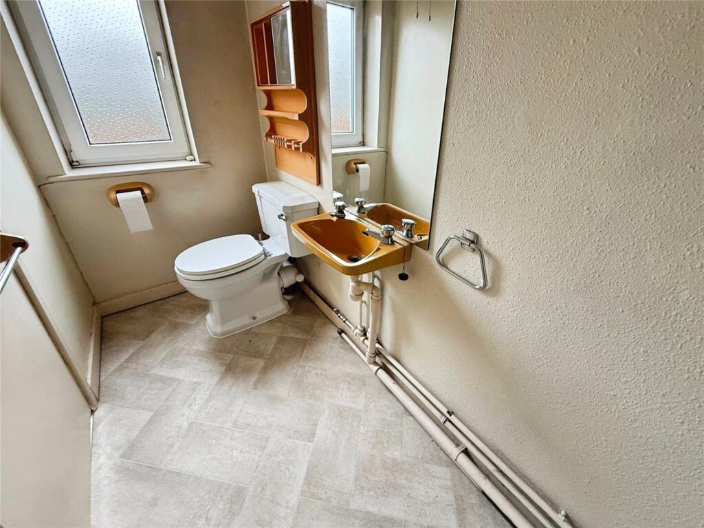 Toilet