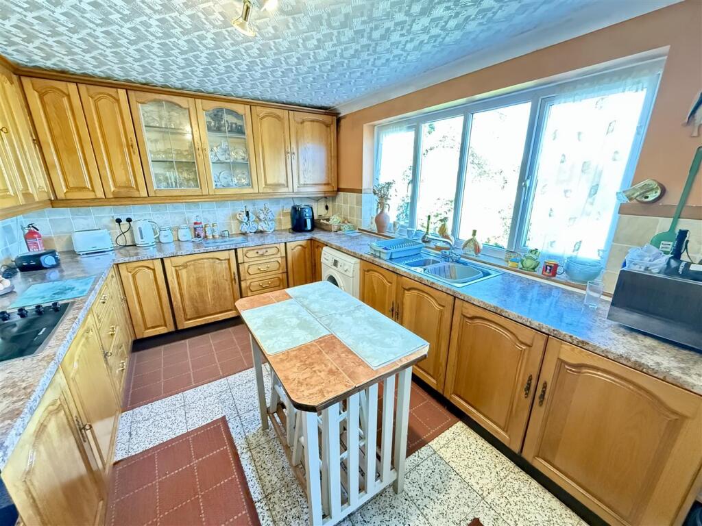 Kitchen / Breakfast room