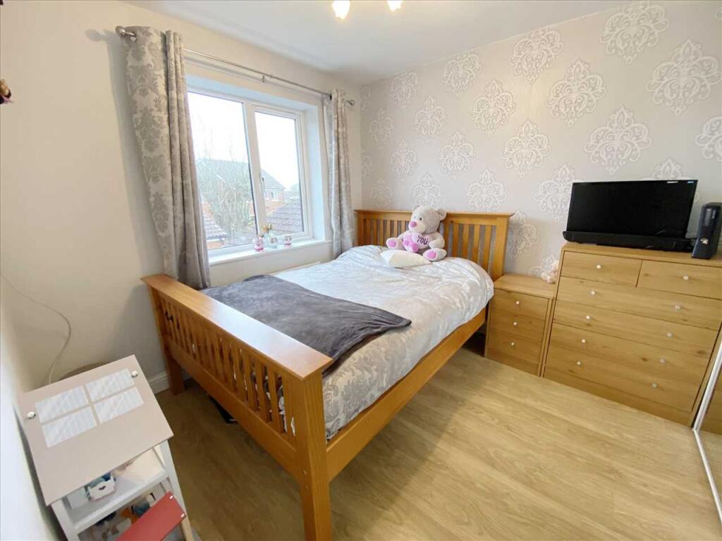 Bedroom 3: