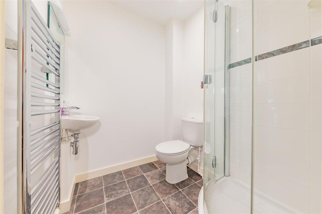 Unicorn Court, 62 Victoria Dock Road Dundee-16.JPG