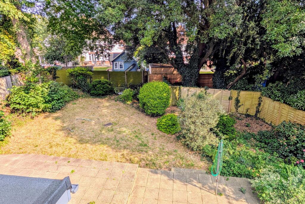 GARDEN FROM BEDROOM ONE