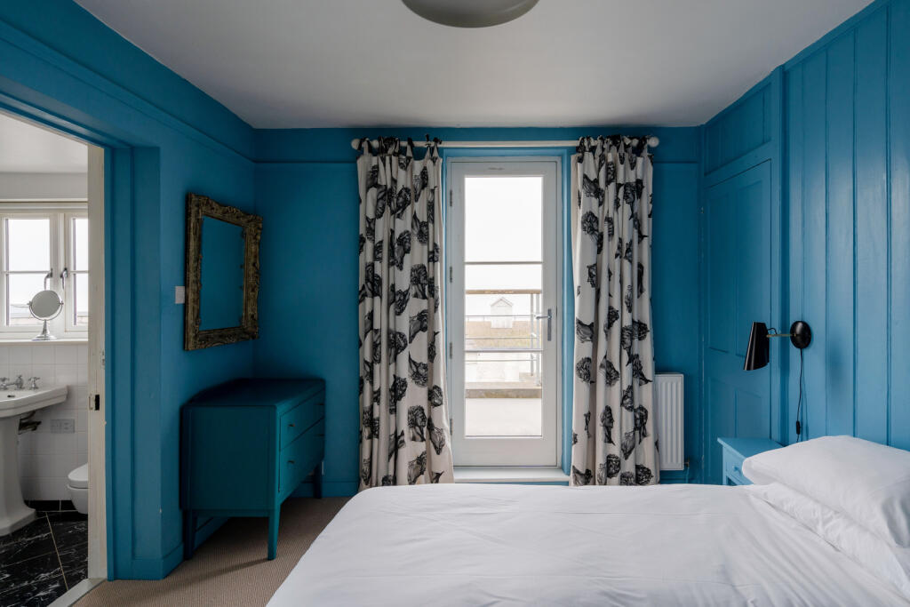 262467 - Trafalgar Cottage, North Road CT14 8BJ...