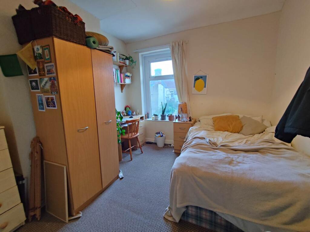 First floor middle b