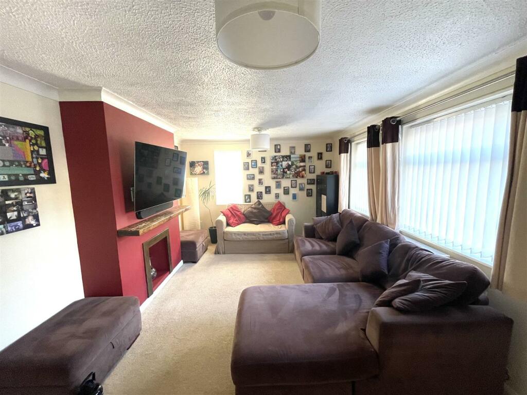 Horsely Crescent 7.jpg