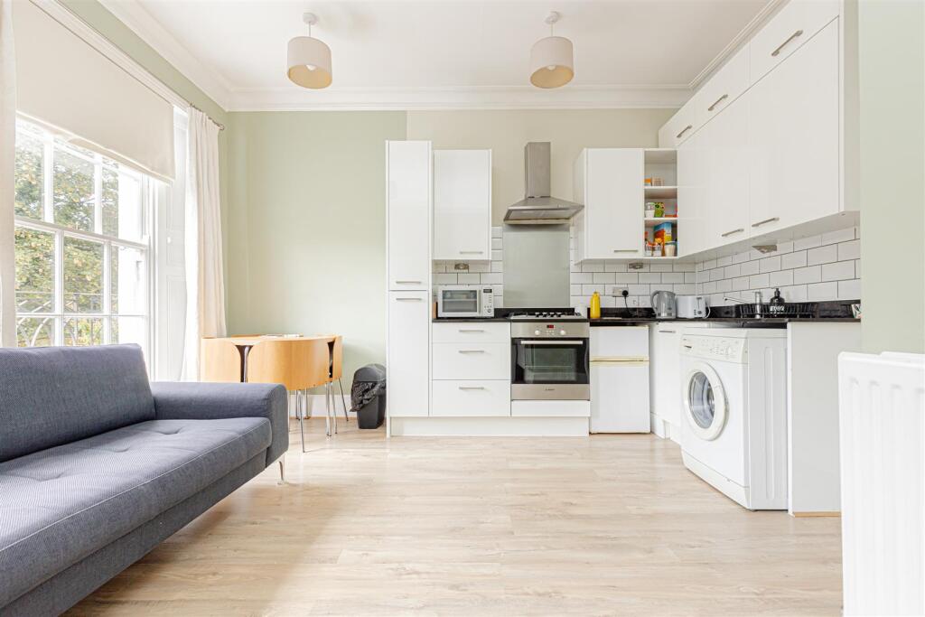 Claremont Square (6).jpg