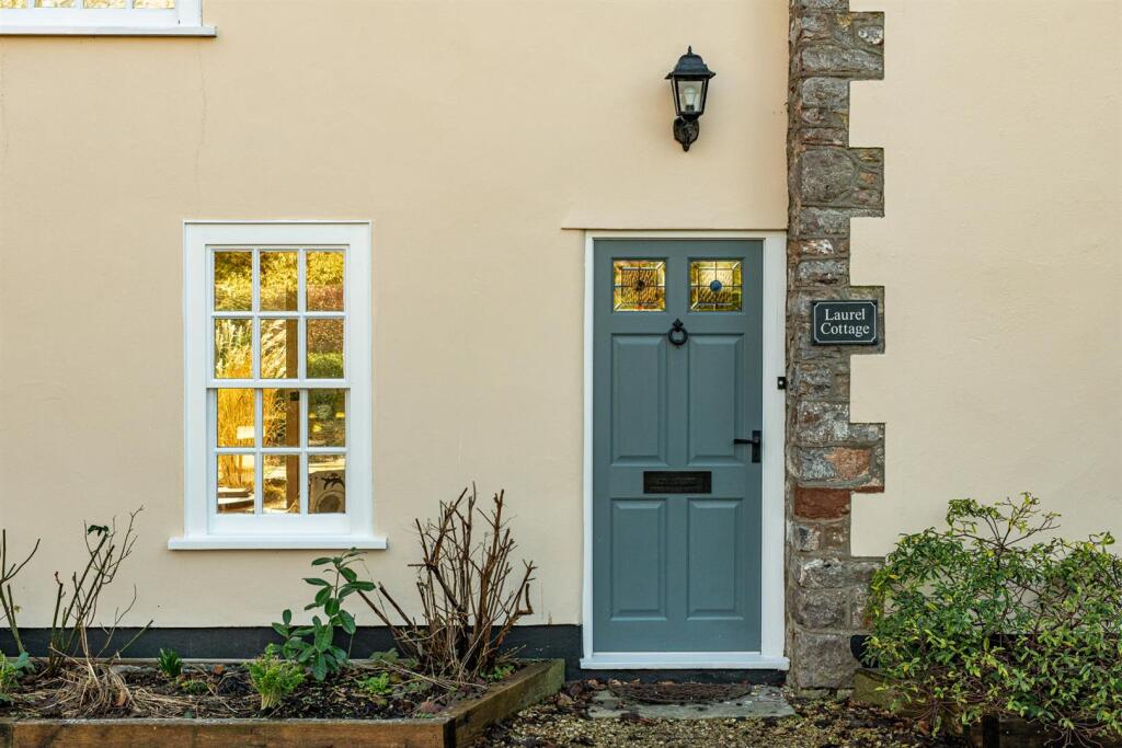 Exterior_8.jpg