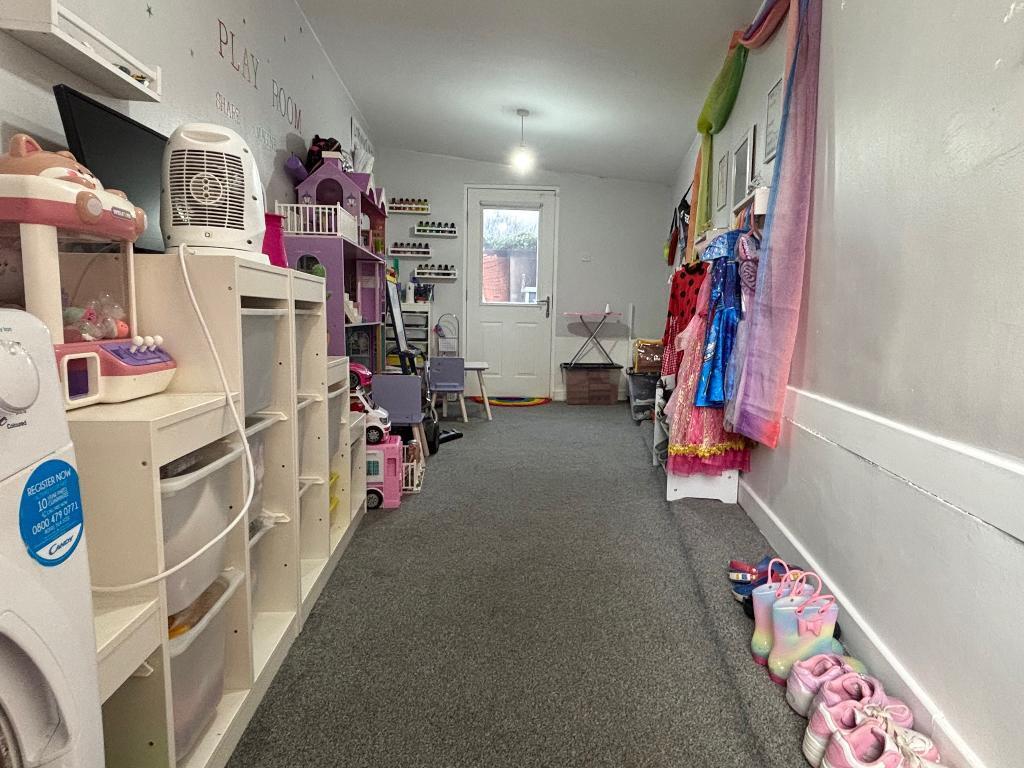 Timber Built Lean To / Storage