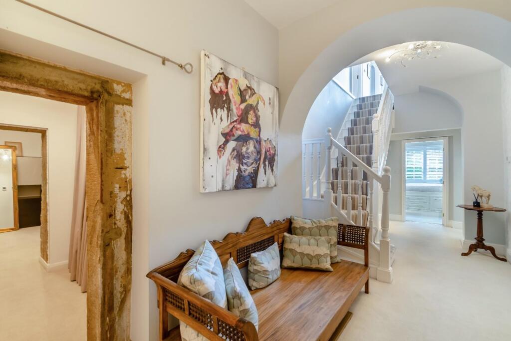 8627263-interior33.jpg