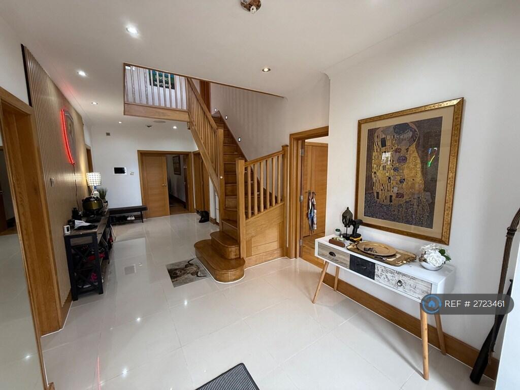 Deacons Hill Road, Elstree, Borehamwood, WD6