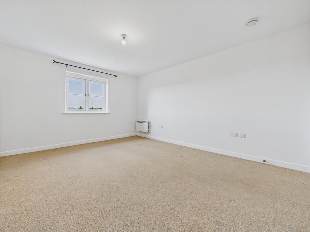 CAM04273G0-PR0125...