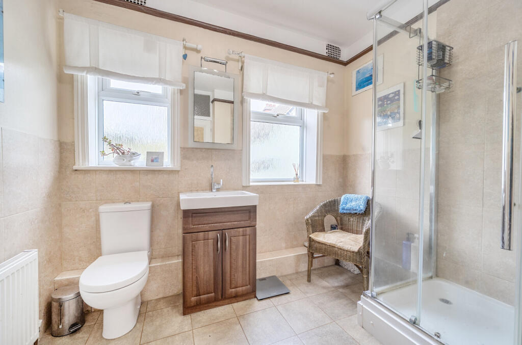 1364201-22-68e65f...