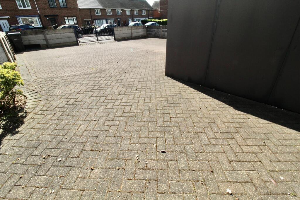 Front Garden/Driveway