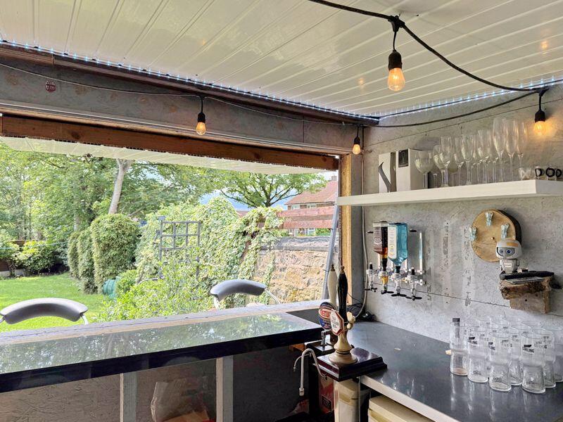 Garden Bar