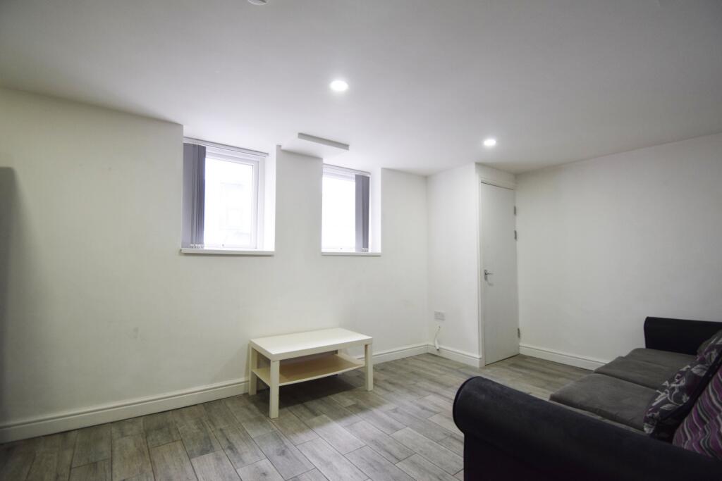 City Road, Roath, CF24