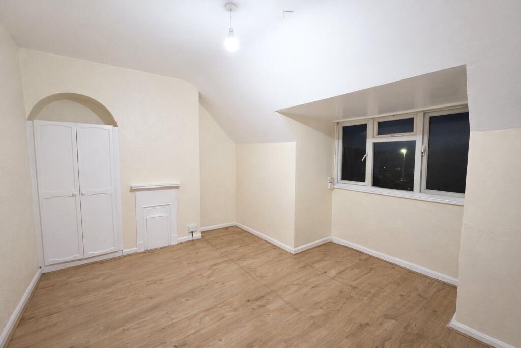 Neville Road, Dagenham, RM8