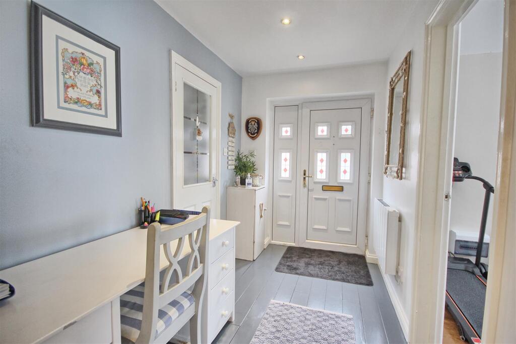 ENTRANCE HALLWAY