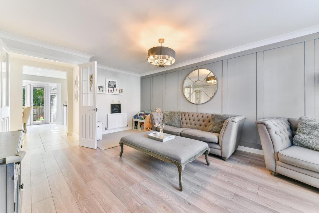 HAYTON CRESCENT,  (2).jpg