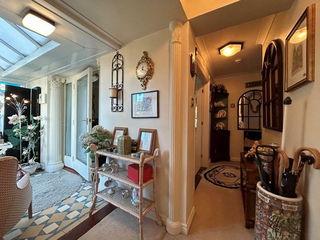 INNER HALLWAY