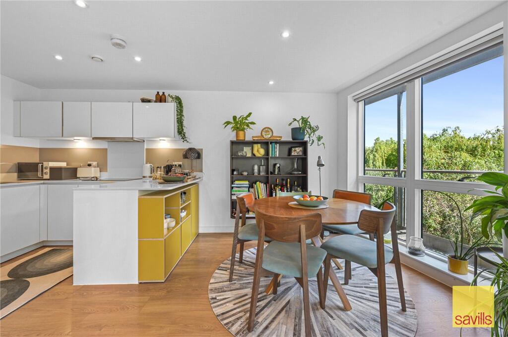 Kitchen/Dining Area
