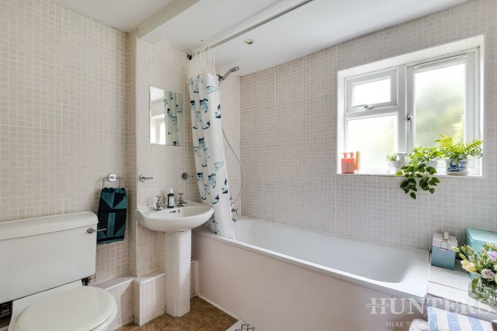 Ground Floor, 98, Beaconsfield Road, London, N15 4
