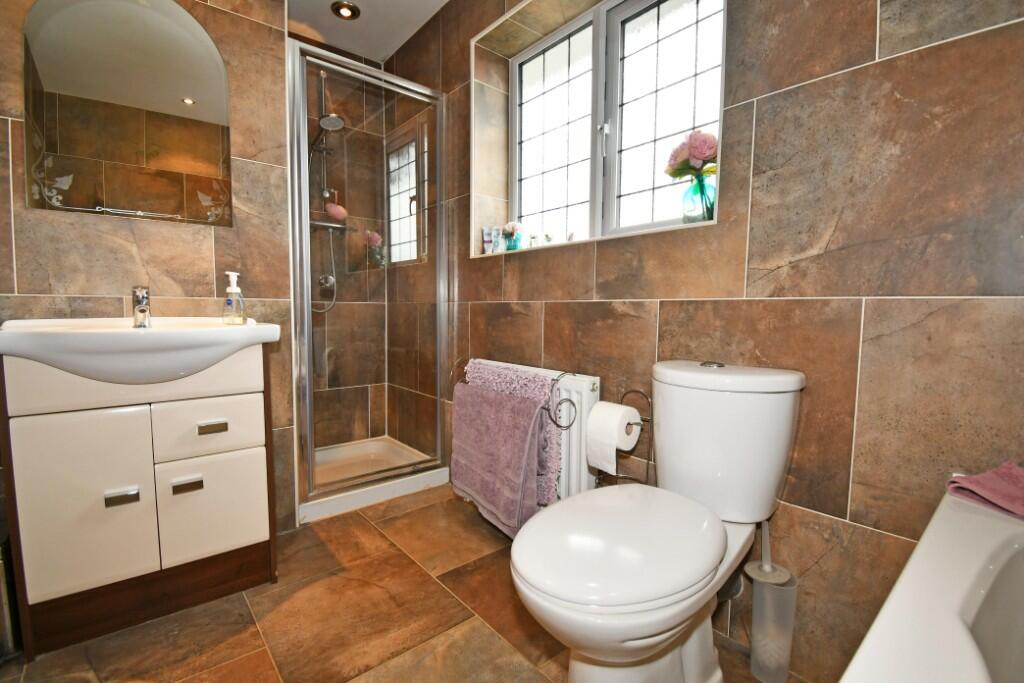 Family Bath/Shower R