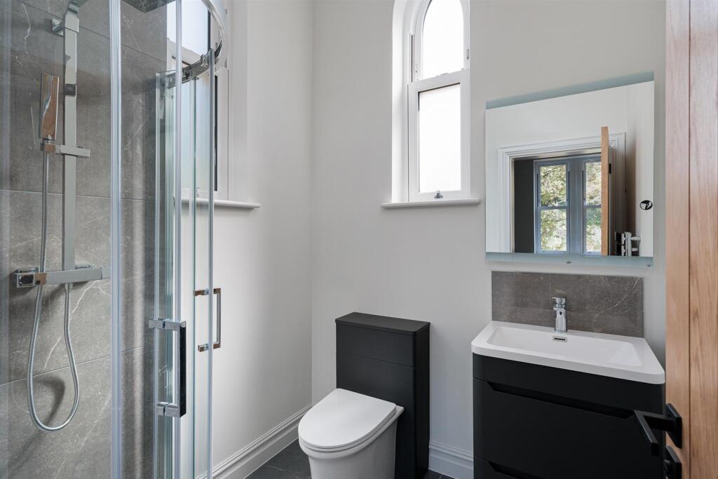 Bedroom Three EnSuite