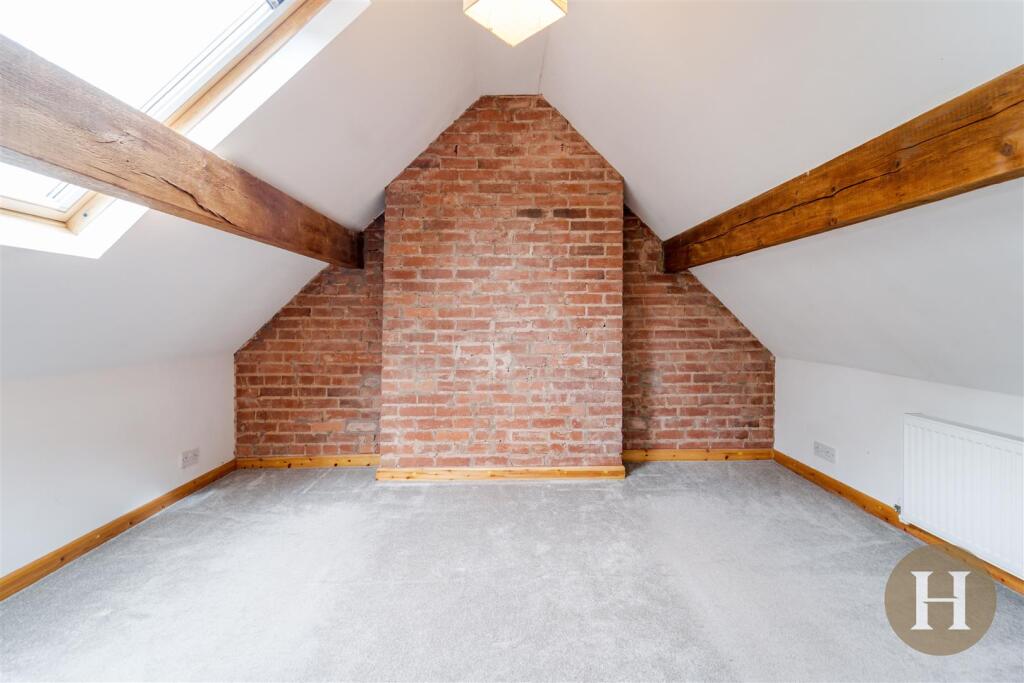 Hadleigh Estate Agents-1.jpg