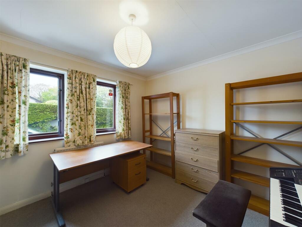 Bedroom (4)